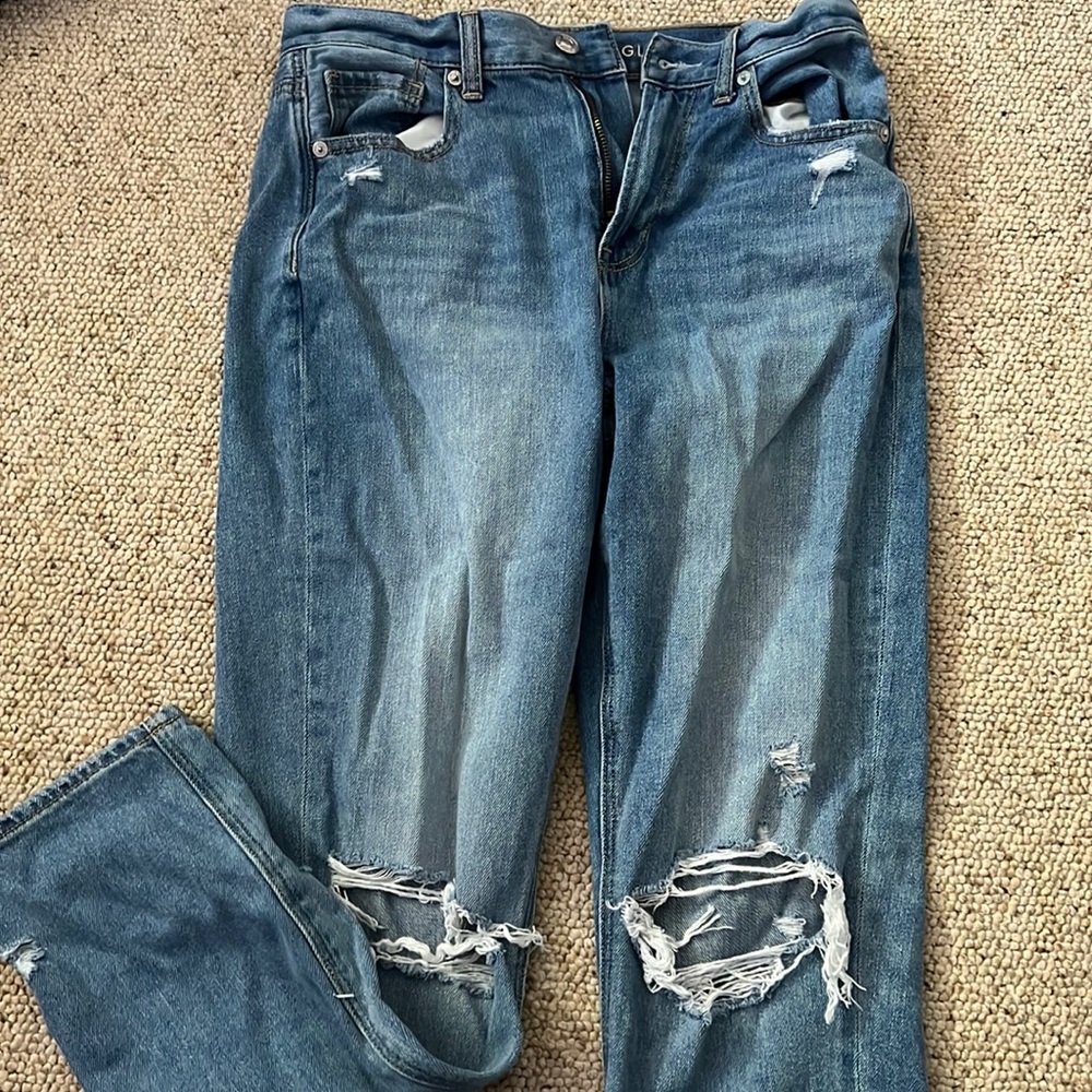 American Eagle Mom Jeans Size 4 Regular